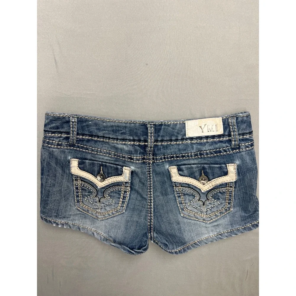 YMI Womens Denim Shorts Medium Wash Distressed Low Rise Contrast Stitch Size 7/8